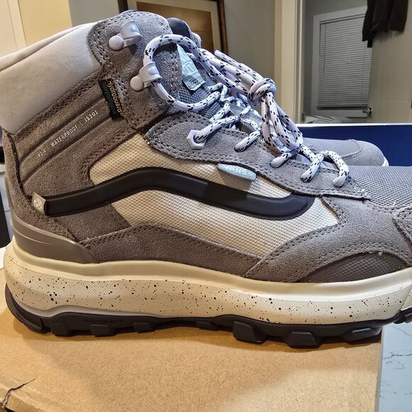 Vans MTE Crestline Waterproof Frost Hiking Boots Shoes Men's Size 10.5 (10) NEW - Picture 1 of 9